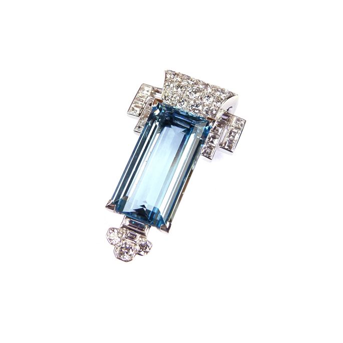   Cartier - Art Deco aquamarine and diamond cluster clip brooch | MasterArt